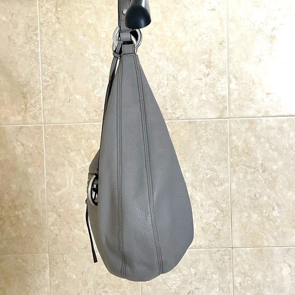 SOLD 😃 Michael Kors Gray Leather Slouch Purse w. Chrome Hardware - Picture 5 of 11